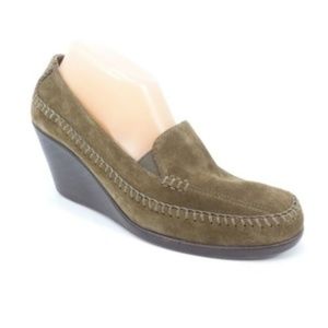 Aerosoles Stitched Suede Wedge Mocassins  (150)
